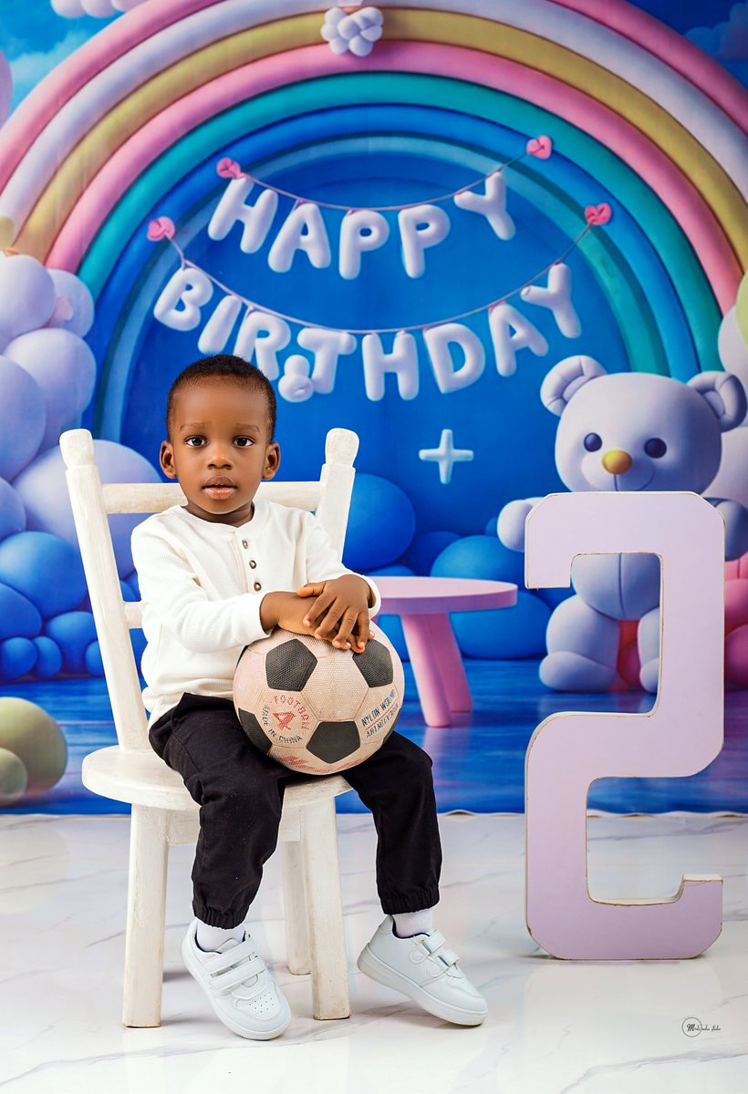 OgbeniTj's tweet photo. We tried all we could to make this man sit and pose for the camera. Nothing worked. 
Then he saw the ball in a corner, walked up to it, picked it up and went to sit so calmly and made this pose 😂🤣

The pose in frame1 is 💯% his.. Star boy doings 😊⭐⭐💫

Happy birthday son. https://t.co/gTPrC2FJ2E
