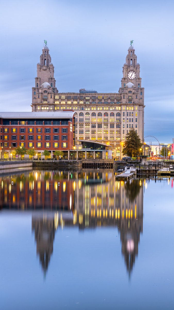 LiverpoolVista's tweet photo. Good morning. Prince's Dock, Liverpool. Resized for phone wallpaper. Please help yourself. https://t.co/0Kc4PYkZhA