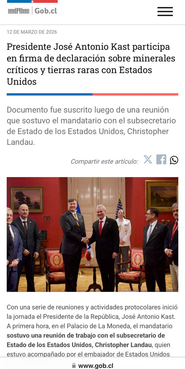 0ElvisTek0's tweet photo. @Cooperativa atte el que se baja los pantalones con trump 🤡 https://t.co/vkoZrHS4ww