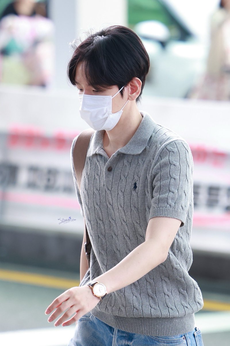 BaekchanLynnee's tweet photo. 🐶🛫260926 ICN

또 만나자💕

@B_hundred_Hyun @BAEKHYUN_INB100
#백현 #BAEKHYUN https://t.co/phrz1KbdNB