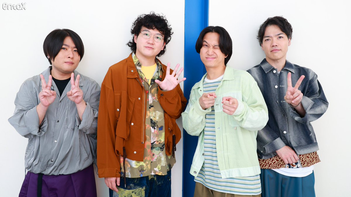 entax_news's tweet photo. ＼✏️#マカロニえんぴつ INTERVIEW✏️／

#マカえん が今「きみが好き」と直球で叫ぶ理由──

　「実際、一晩かけて…」

🔗つづき & 写真8枚📸
https://t.co/9zdGDCP5sS

▶︎『運命さがし』の制作秘話
▷メンバーが明かすフェリー撮影の舞台裏⛴️

@macarock0616 
@Hattori_0512 @Toriashi_VYT @h_s_g_w_d_i_k @kenken_macaroni