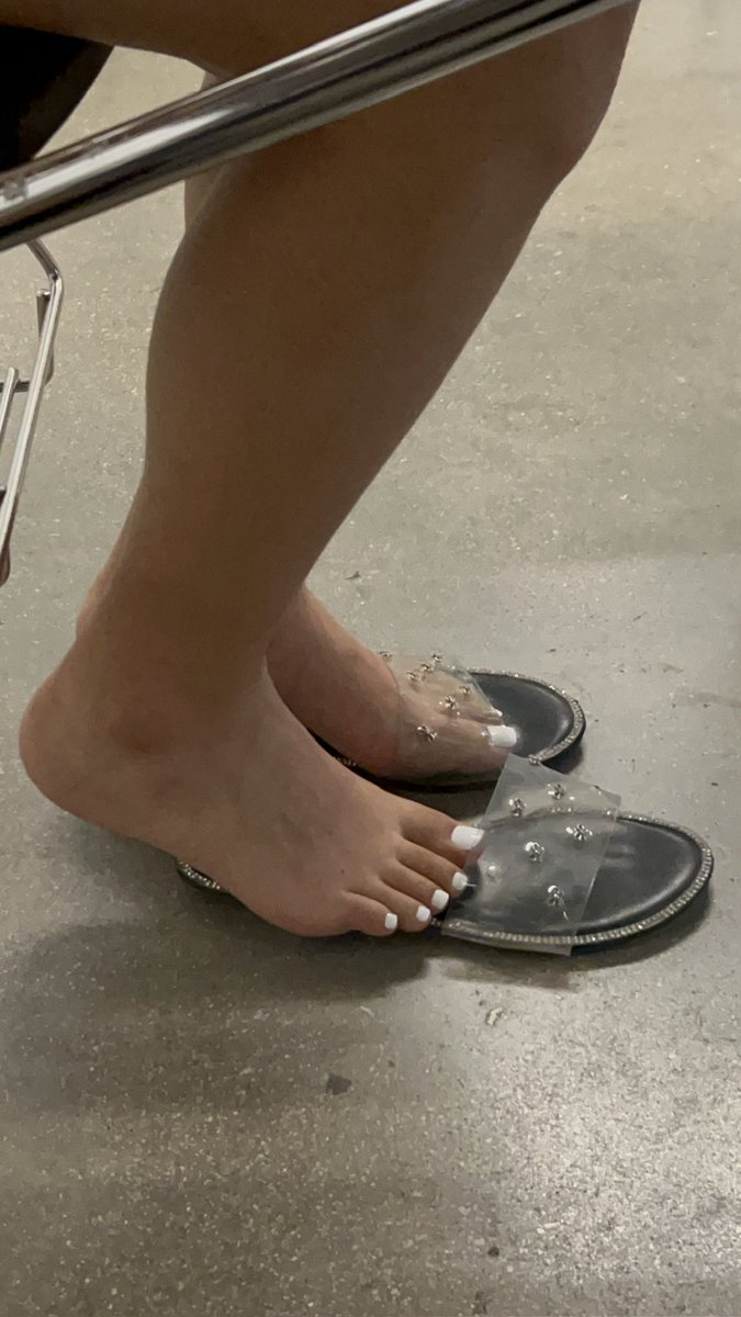 TKZunknown's tweet photo. #candid #ass #feet #feetfetish #candidass #latina
Trading candid hmu
Must have vids or 💰 https://t.co/bk37GSqYOe