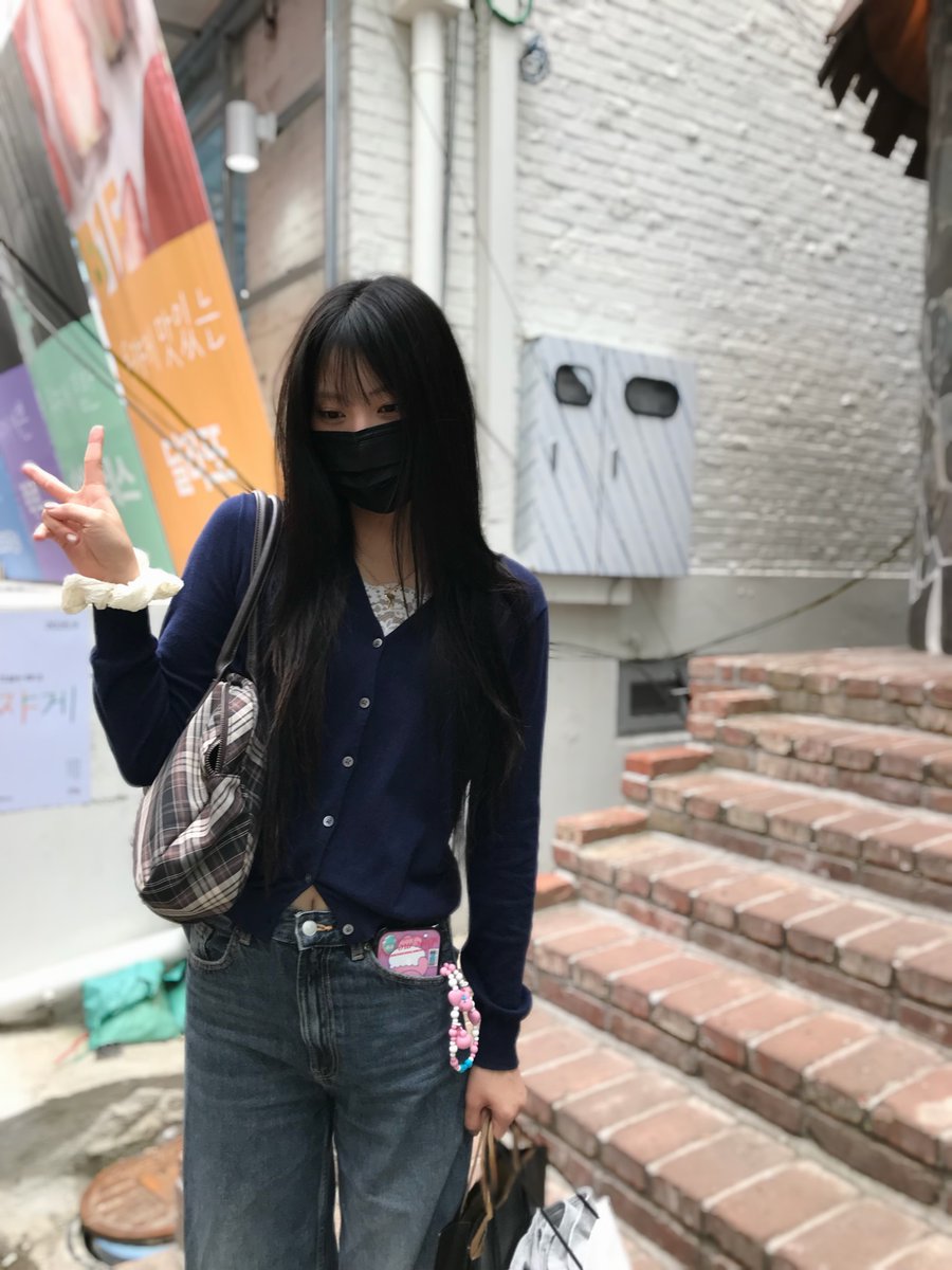 izna_offcl's tweet photo. [izME📮]

食欲の秋☺︎🍂

#izna #이즈나
#KOKO #코코 https://t.co/K5rNta4CNg