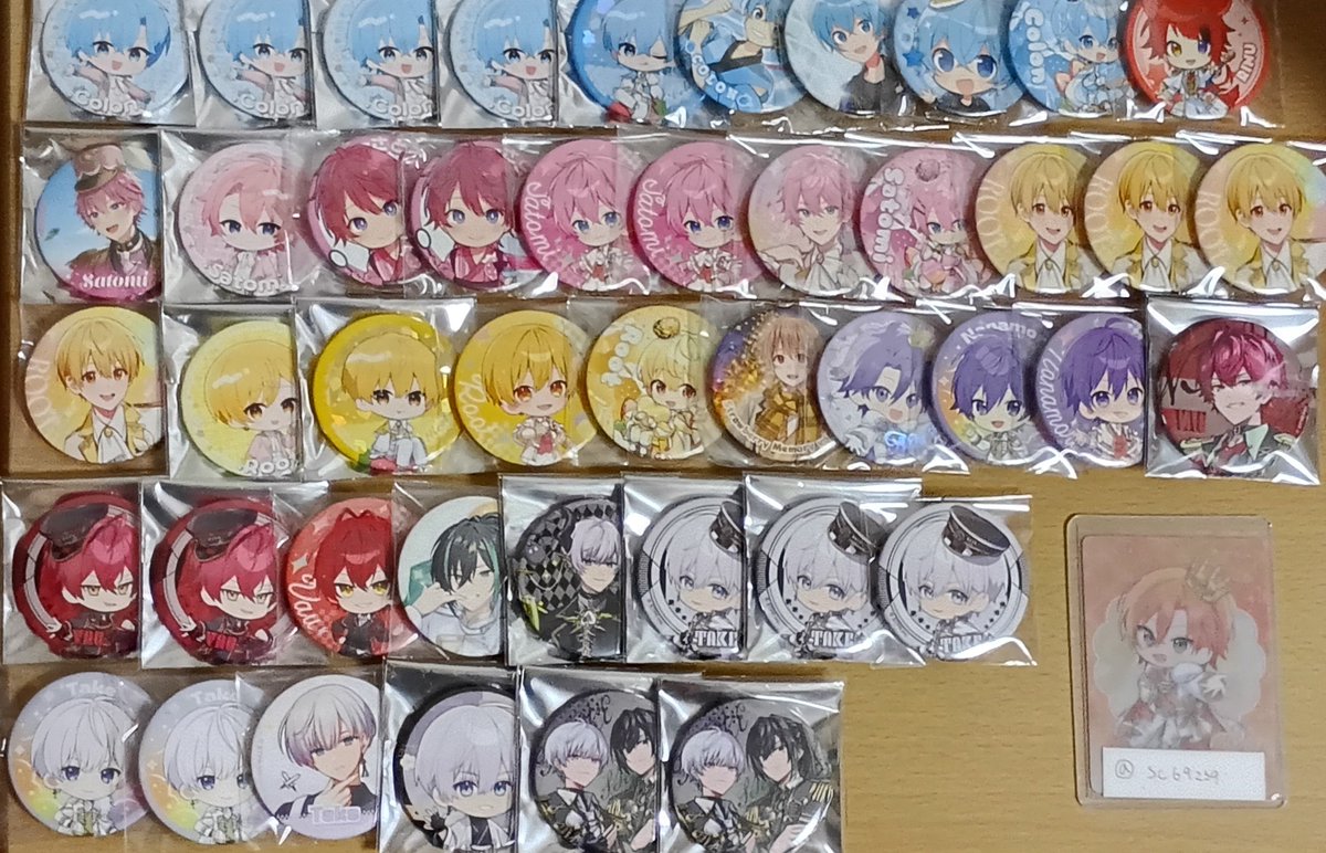 sc69239's tweet photo. 求┊︎定価＋送料
PayPay メルペイ or 固定ポストのどれか

譲┊︎画像のもの

手渡し、普通郵送❌
メルカリ、Yahooフリマ️⭕️

周年、ライブ、ふぇす
上記の三つはレート考慮の上700/個で考えていま��。

#すとぷりグッズ買取 #騎士Xグッズ買取 #AMPTAKグッズ買取 #めておらグッズ買取 https://t.co/WzTkVS9vJR