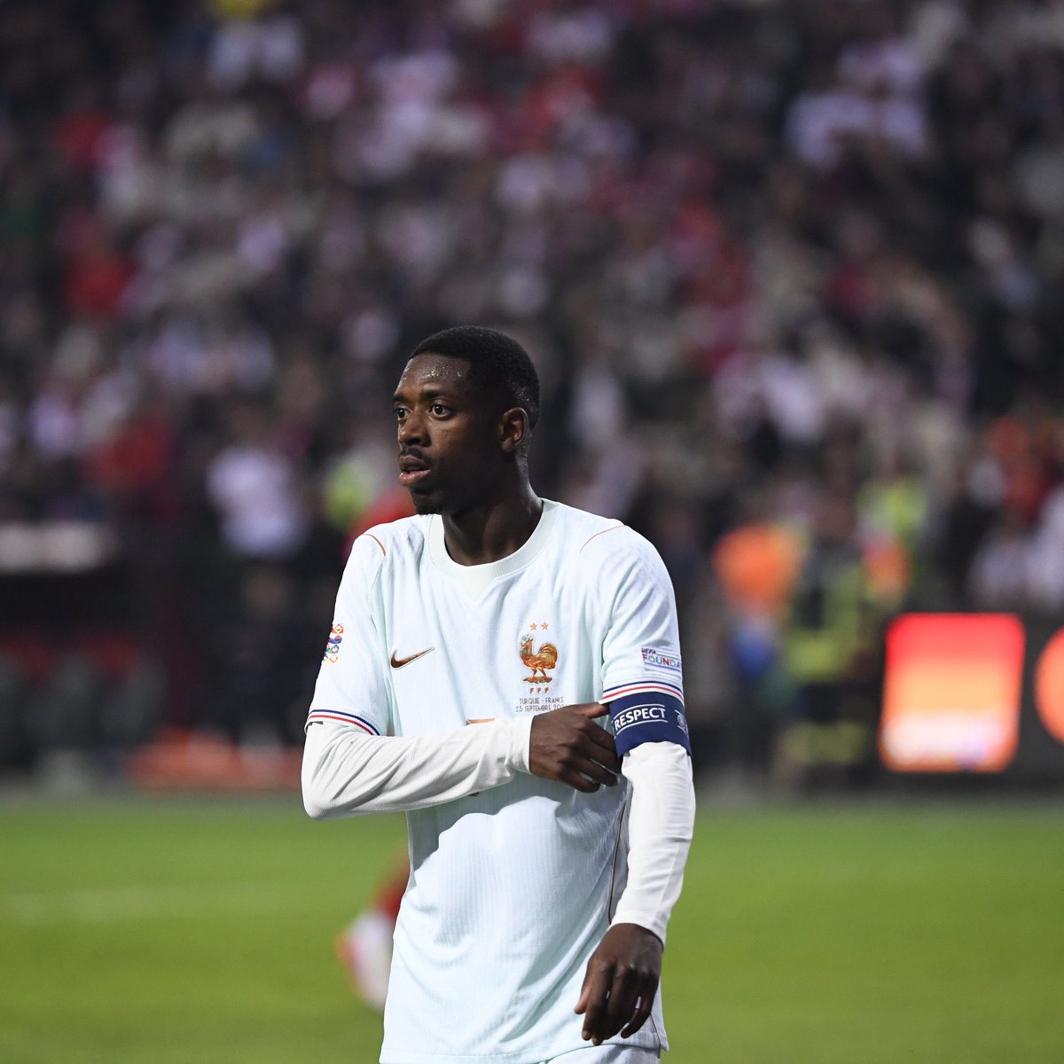 _BeFootball's tweet photo. 🚨 Ousmane Dembélé 🇫🇷 EST LE SEUL FRANÇAIS À NE PAS AVOIR EU LA MOYENNE face à la Turquie 🇹🇷 dans @lequipe. 

4/10. 🥶 https://t.co/GPitDKmuVu