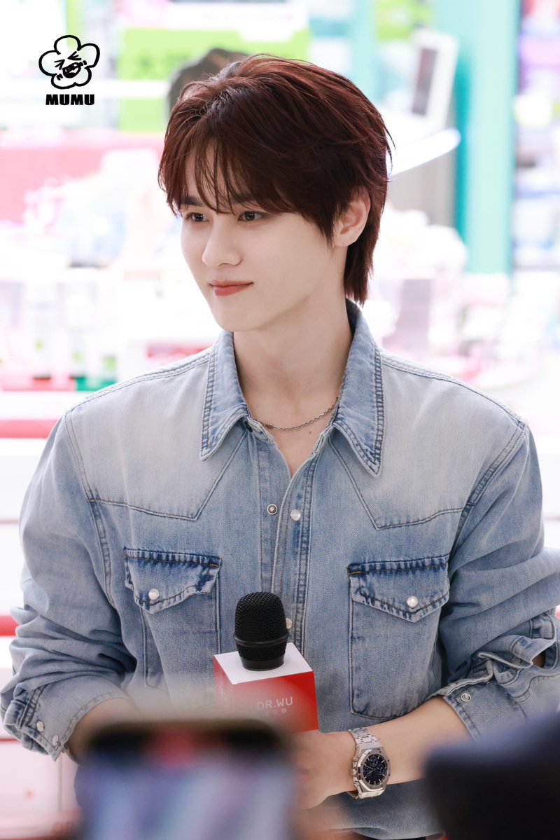 nuomunuomu0101's tweet photo. 「20260926  深圳达尔肤一日店长」#KUN #钱锟 #쿤 #WayV #威神V
#クン https://t.co/p5YqAJCeU3