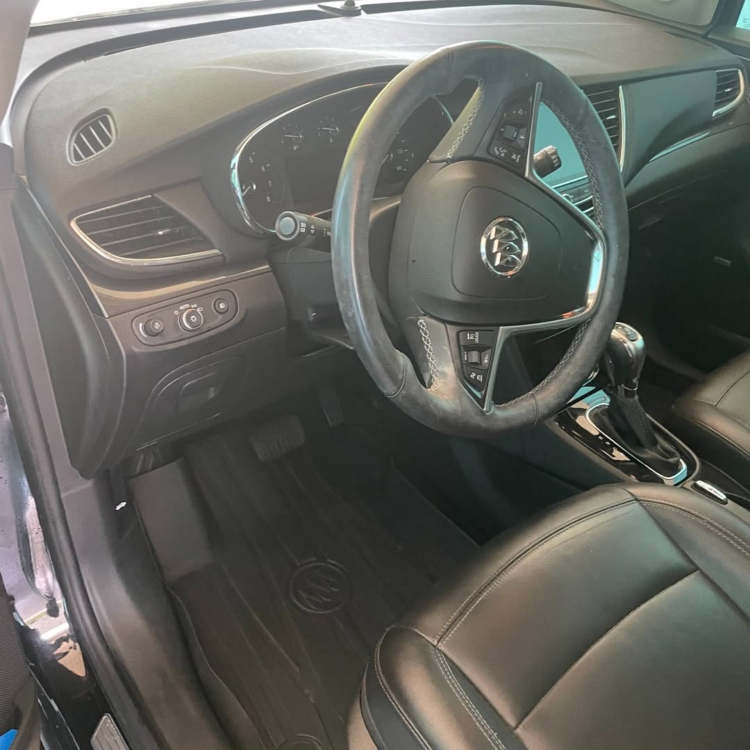 CorpangerM's tweet photo. Katherine scheduled detailing for her Buick Enclave and Volkswagen Jetta with Gary. Our free pickup and delivery let both vehicles be cleaned at once. https://t.co/p6OsULdWyc