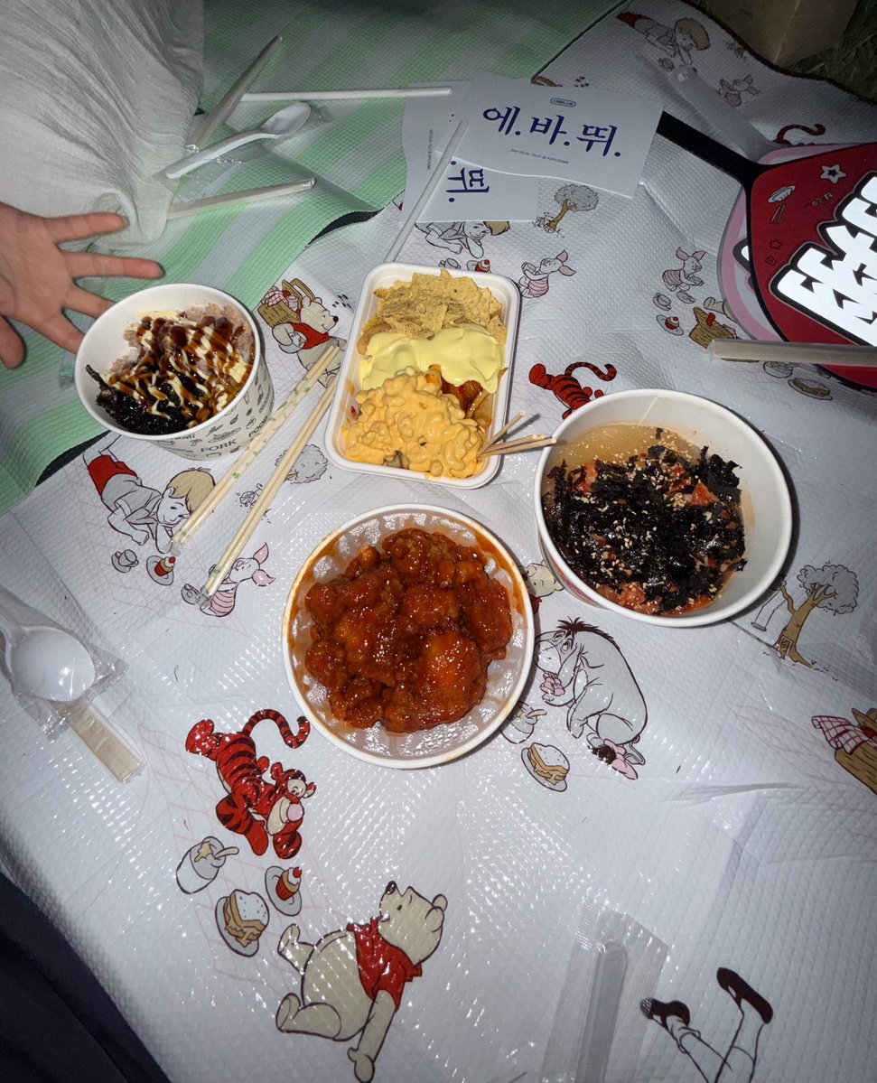 qlsdm3u's tweet photo. 에블바뤼뛰어아아악~~~!! https://t.co/VDoiku7nnW