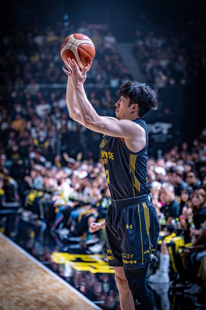 cranethundakun's tweet photo. つるさんのサンダーズでの初得点はコーナースリー⚡ https://t.co/WjTfzdcekY