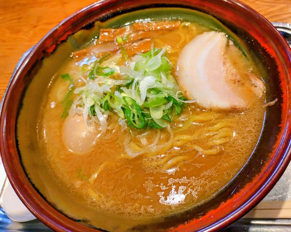 KAZZMEN's tweet photo. 中華そば 瀧壺  (用賀)  100/180

超濃厚味噌󠄀ラーメン https://t.co/jYCx4akNbt