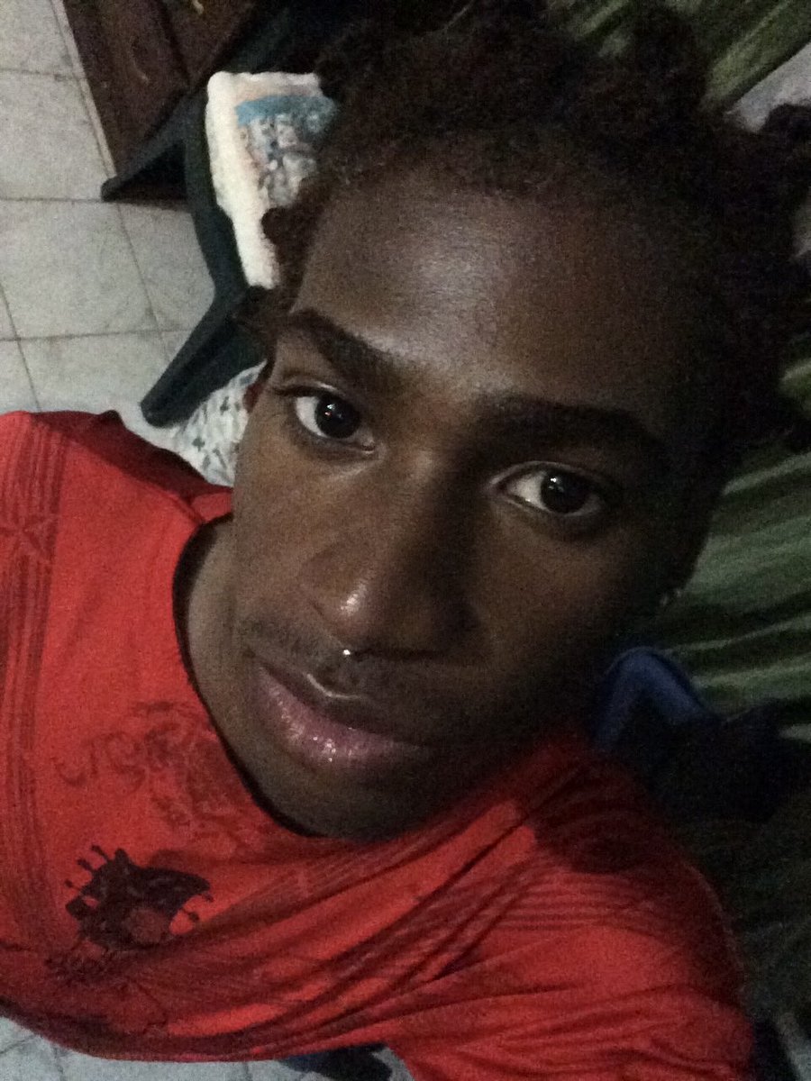 danieldyyer's tweet photo. face card? https://t.co/vpF3rk84r7