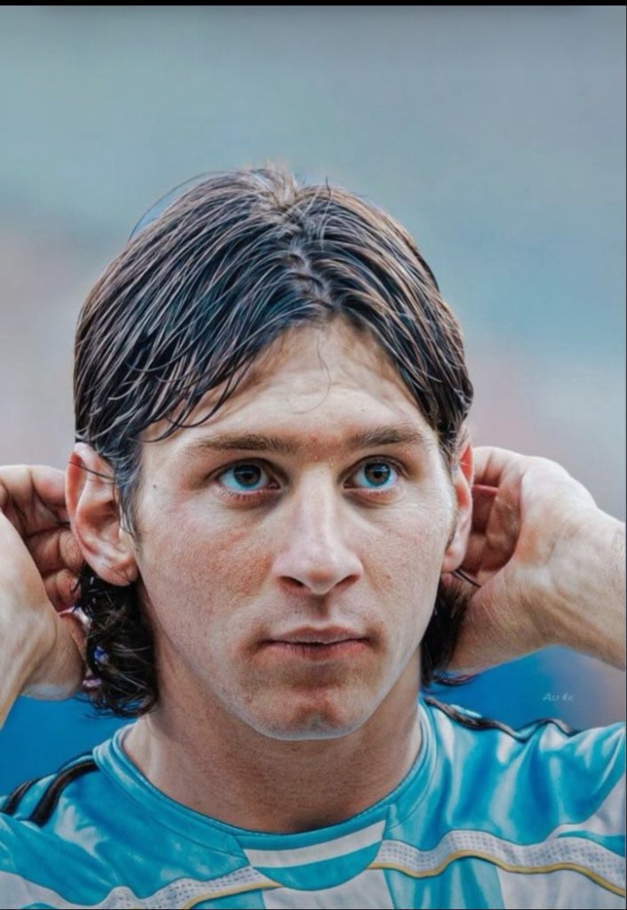 theyfwoc's tweet photo. Prime Messi               Or            Prime Ronaldo https://t.co/mvT98TRIgw