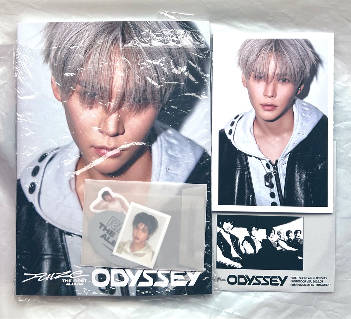 minamoorin's tweet photo. พร้อมส่ง odyssey photobook 
เมมละ 100 รวมส่ง
EUNSEOK อึนซอก
SUNGCHAN ซองชาน

สนใจ dm ได้เลยนะคะ
#ตลาดนัดriize #ตลาดนัดน้องข้าว https://t.co/ngQ0V6rrzR