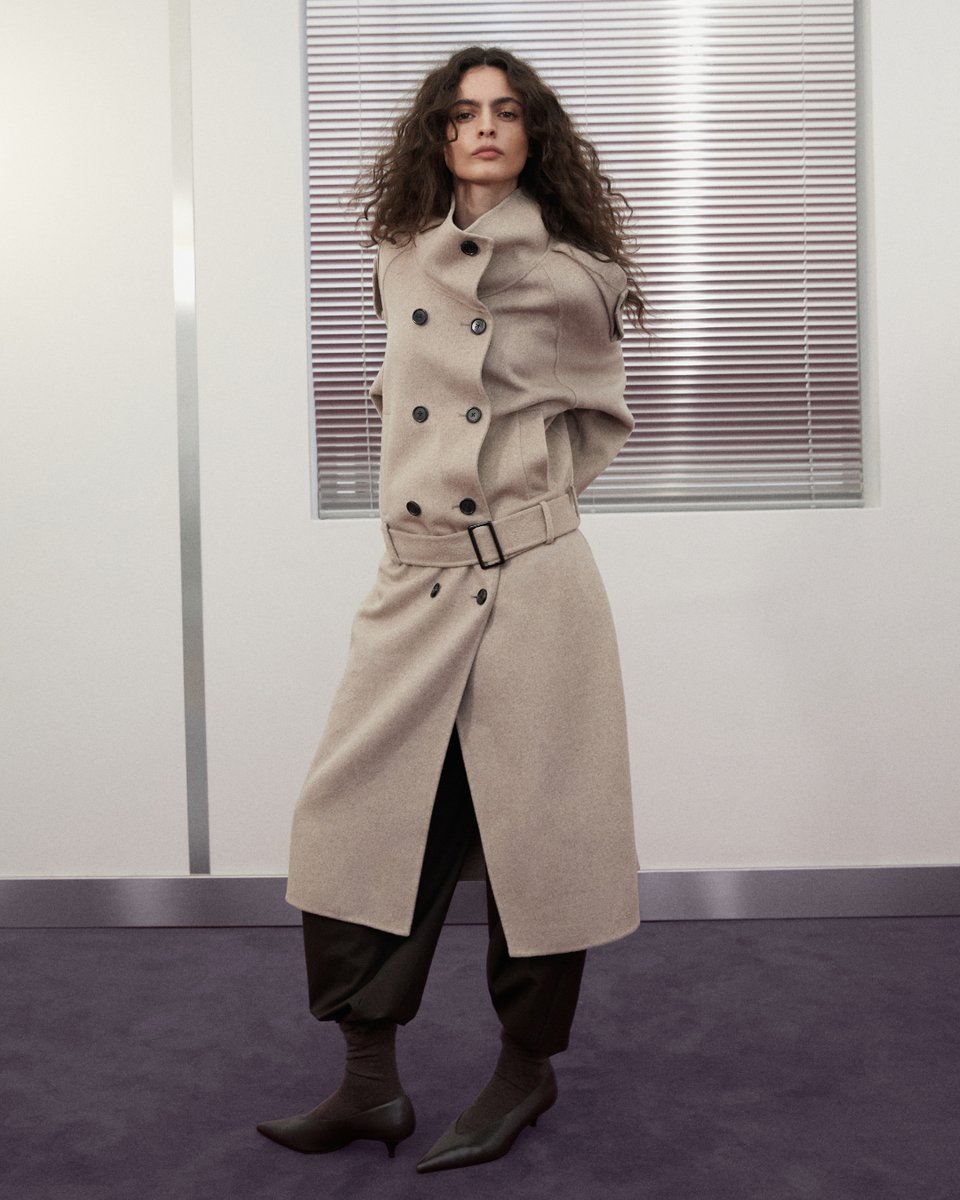 Mango's tweet photo. Brown is doing the most this season 🤎 From faux leather to timeless tailoring, consider every shade invited. Discover the collection at https://t.co/ehqWUyVZNz https://t.co/itxygkl0ct