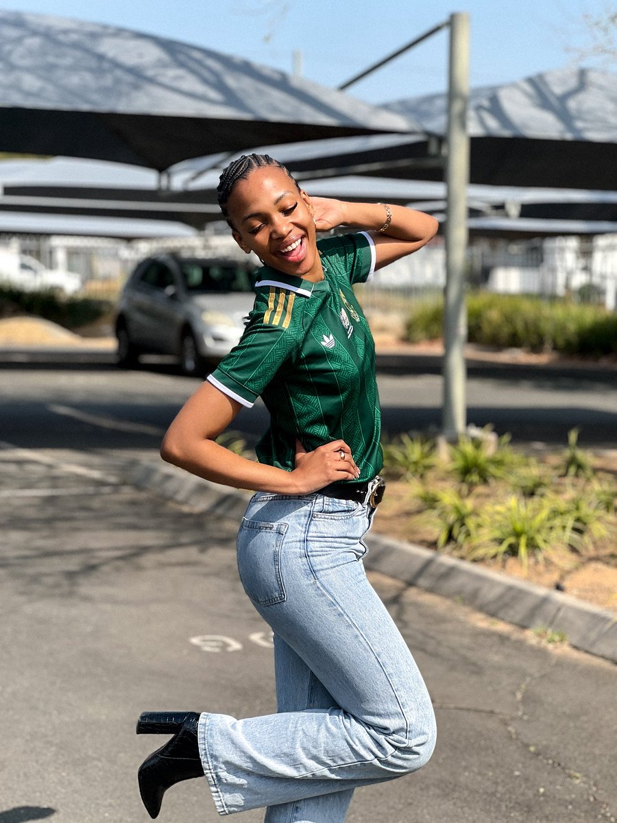 KebalepileR's tweet photo. Bafana Bafana day! ⚽🇿🇦 https://t.co/x5e5Es23vm