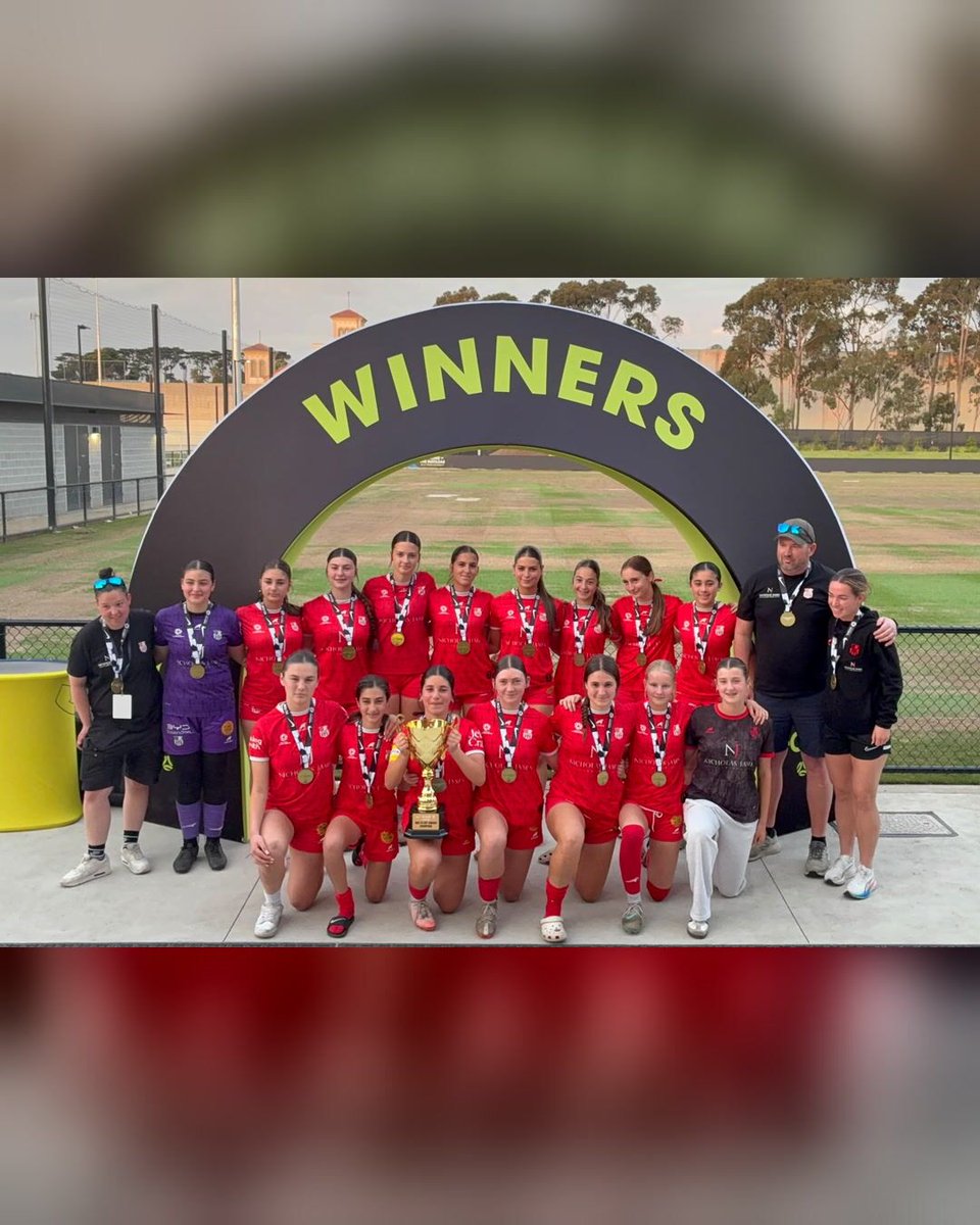 EssendonRoyals's tweet photo. Three teams, three finals, one trophy 🏆

Our girls at the Nike FC Cup Juniors:
🥇 U16/17 champions
🥈 U14/15 runners-up
🥈 U13 runners-up, beaten only on penalties

The future of girls' football at the Royals is bright ❤️🤍

#NikeFCCup https://t.co/xFcfrM1M8L