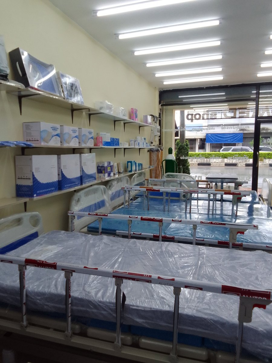 BmedshopKRI's tweet photo. ช่วงนี้ฝนตกบ่อยดูแลสุขภาพกันด้วยนะค่ะ ด้วยความห่วงใย
จากร้านเตียงผูัป่วยกาญจนบุรี
#bmedshopกาญจนบุรี 
#ย้ายร้านใหม่
#รถเข็นคนไข้กาญจนบุรี
#เตียงผู้ป่วยอำเภอเมืองกาญจนบุรี 
#อุปกรณ์เสริมทางการแพทย์กาญจนบุรี https://t.co/jkpQm4iyxd