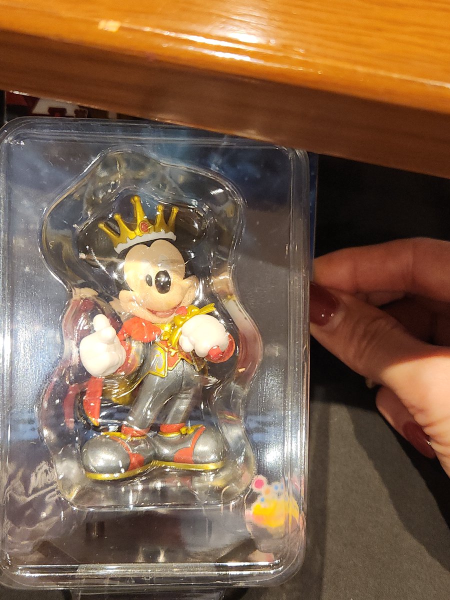 okome0ty's tweet photo. 【交換】
ディズニー　ハッピーくじ
Happyくじ　Disney IDOL ON STAGE

譲:A賞　ミッキー、ミニー

求:A賞　デイジー、ドナルド

横浜駅周辺にて手渡しでの交換を希望しております。
よろしくお願いいたします。 https://t.co/ccRmGWmEOK