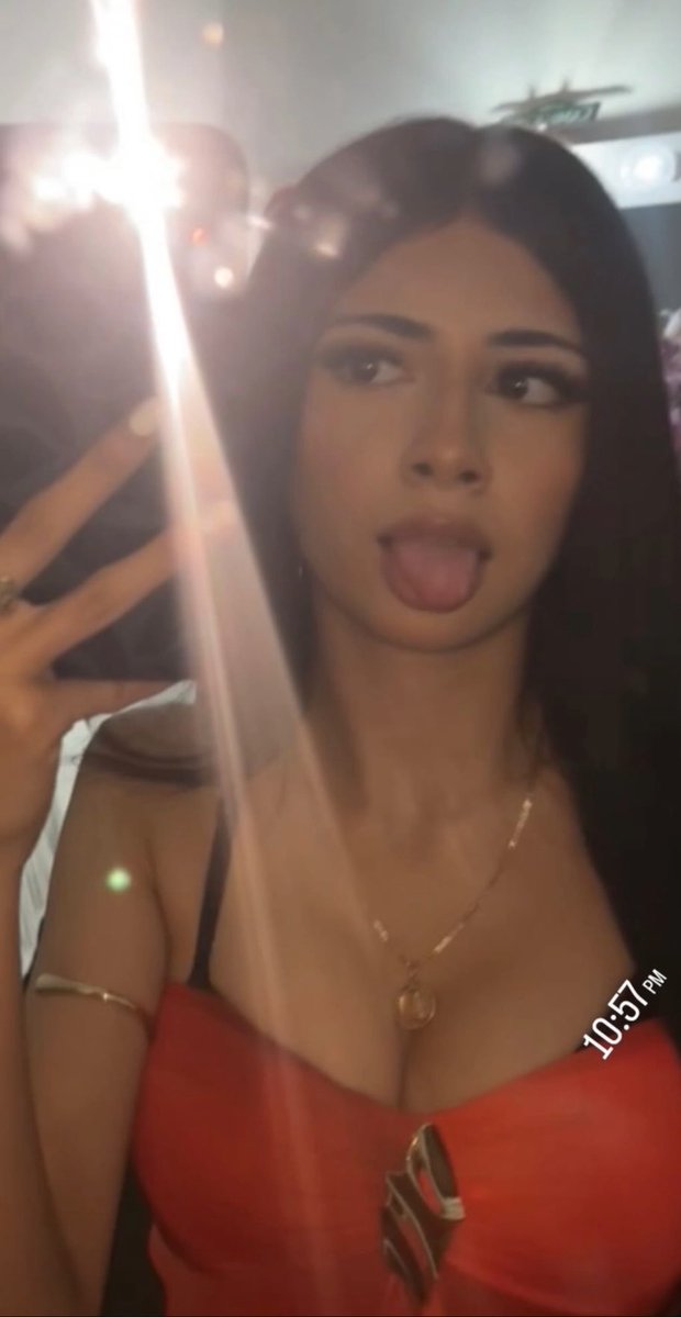 AaleahIniguez's tweet photo. trib on these sexy irl sluts dm for more😩 https://t.co/ddvowtpZRc