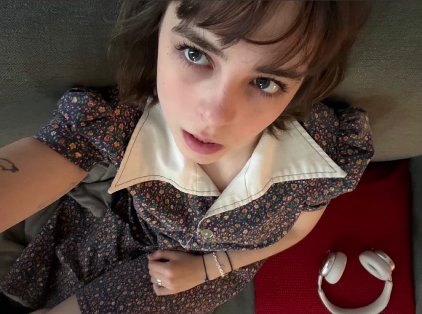 listvacervo's tweet photo. 🦋 Nossa princesa está viva ♥️

Tatum Grace Hopkins nos stories agorinha ouvindo To Be Alone with You do Bob Dylan. https://t.co/KSsekvMsWf