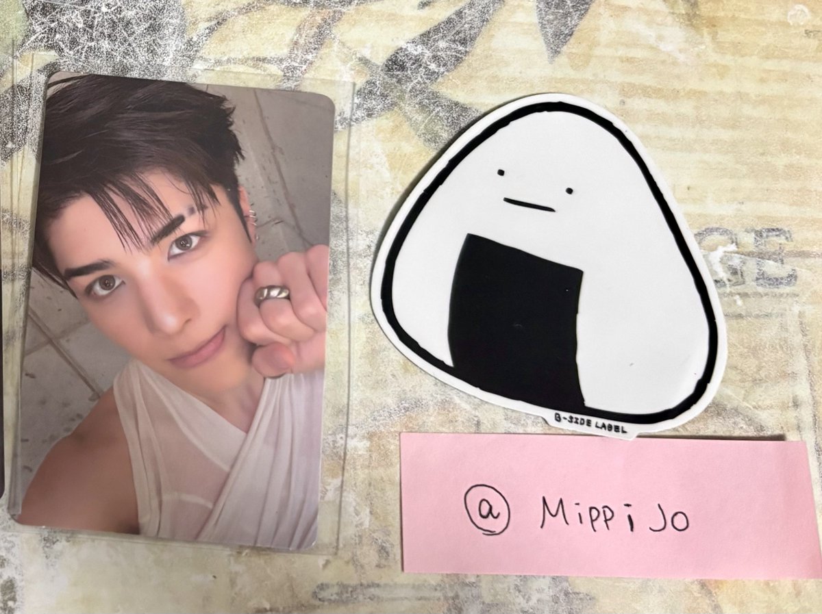 MippiJo's tweet photo. &amp;TEAM Mark on Me MoM トレカ
トレカ交換 

譲：MAKI(CRAVE YOU ver.)

求：JO(CRAVE YOU ver.)

都内手渡し、会場手渡し、郵送希望です！

お気軽にお声掛けください。
よろしくお願いいたします🙇‍♀️

#andTEAM
#andTEAM交換 #andTEAM譲　#andTEAM求 #トレカ https://t.co/SaSaIZEteY