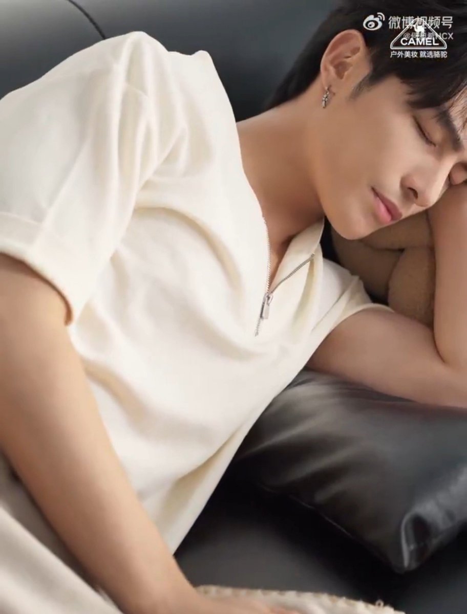 naistoseeu's tweet photo. alah-alah my sleeping beauty https://t.co/48Iyg0UtqP