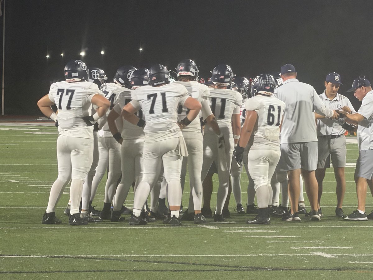 FernandoMDonado's tweet photo. 2nd Qtr. Elmo 10, TH 7
@OCSportsZone 2026 🏈 #FNL #WeekFIVE @THHSMustangs 🩶💙🆚 @elmodenafb ❤️💛 from Fred Kelly Stadium.
Coverage coming on our FREE website https://t.co/fNSrRvzDg7
@TimBurtIrvine @ElMoAthletics @TrabucoHillsAD
📸©️: @FernandoMDonado, For OC Sports Zone https://t.co/Cf6MBe1dAP
