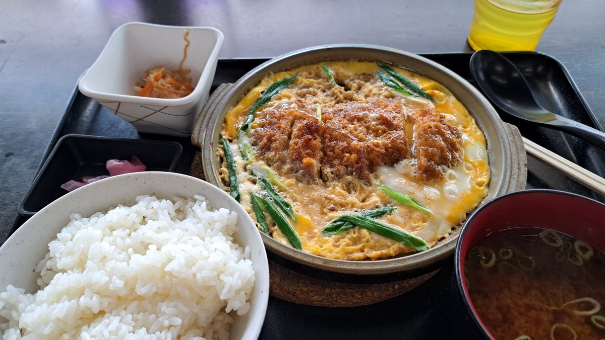 kuninccagj's tweet photo. 大阪遠征１日目の昼飯
道の駅伊賀（あえての名阪国道） https://t.co/kNwilFXz83