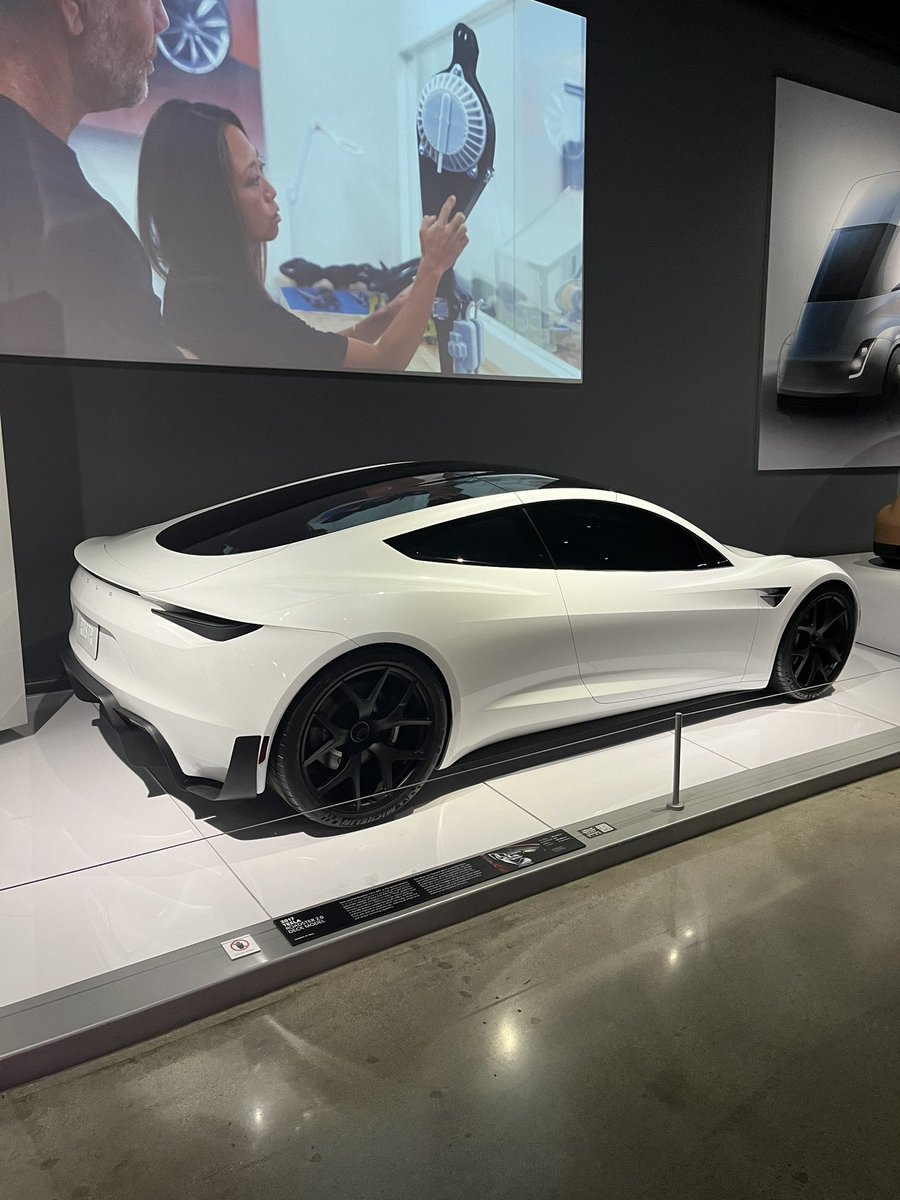OryonAU's tweet photo. This thing looks so aerodynamically aesthetic.
@woodhaus2 https://t.co/ZYlPNUxzjw