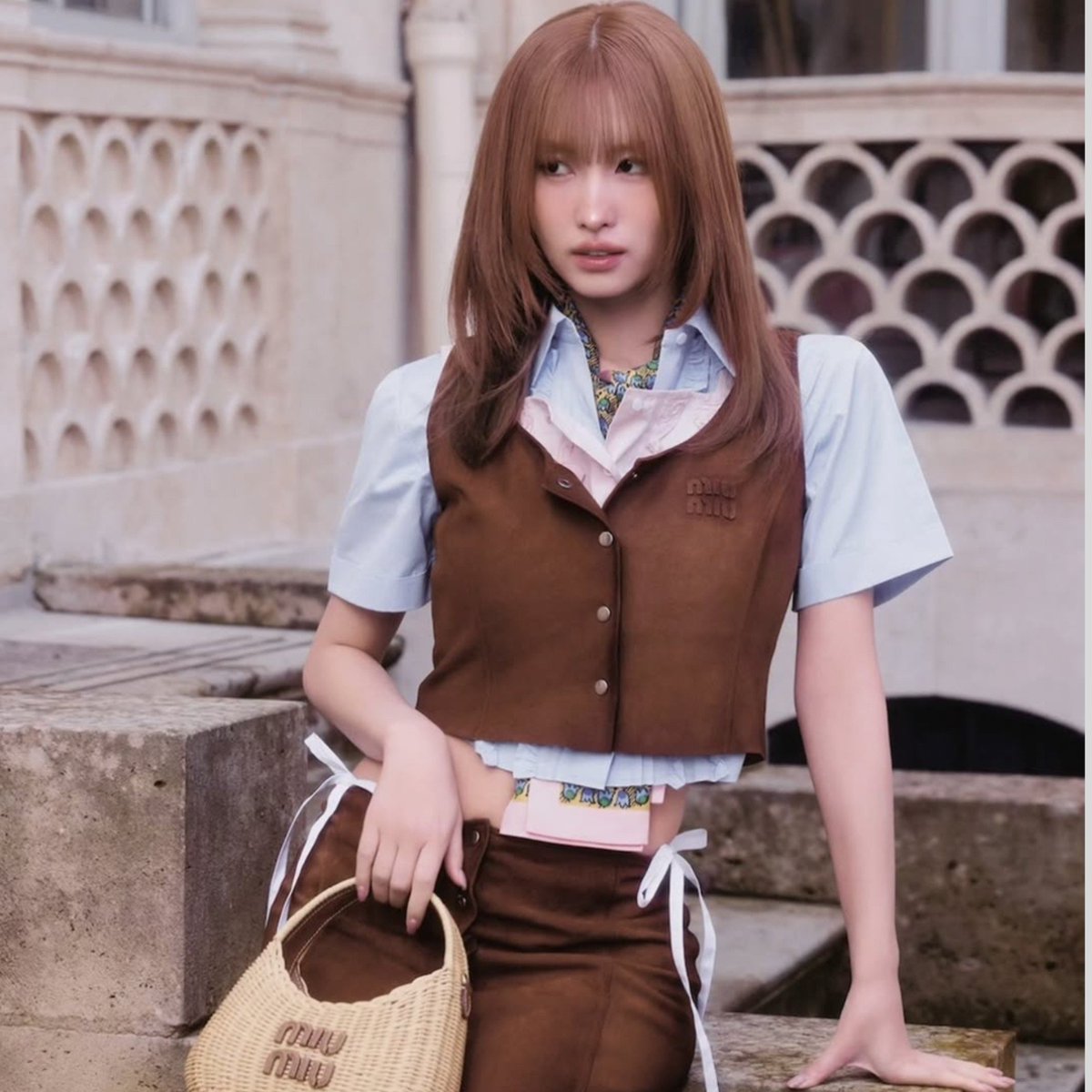 twoisefansi's tweet photo. MOMO will be traveling next week to attend Miu Miu Fashion Week in Paris. https://t.co/yR7U7ou7HS