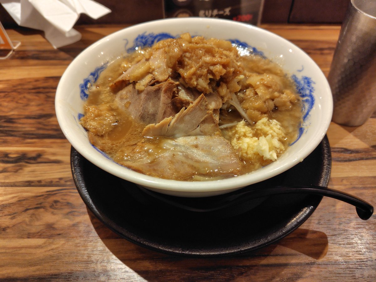 Yatsuki_3663's tweet photo. 定期的に背脂摂取しなきゃ https://t.co/IU7WWhsDZc