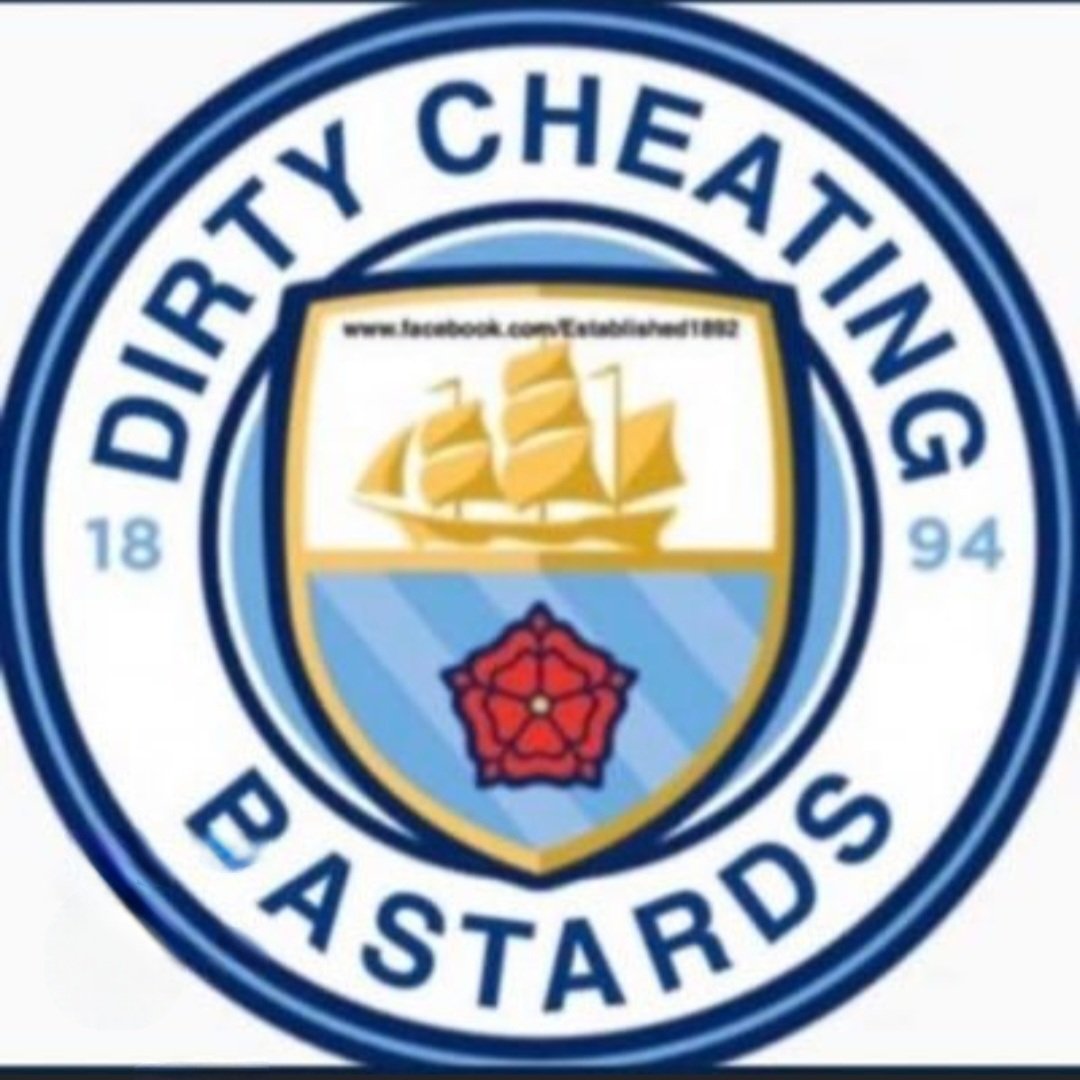 FergieLadsID's tweet photo. JANGAN SAMAKAN KASUS MAN CITY DULU DAN SEKARANG

Jangan samakan pemberitaan kasus Manchester City sekarang dengan beberapa tahun lalu. Kasusnya memang sama, yaitu perkara 115 charges Premier League, tetapi status prosesnya sudah berbeda.

Pada Februari 2023, Manchester City masih berada pada tahap didakwa/dituduh setelah Premier League merujuk dugaan pelanggaran ke komisi independen.

Premier League sendiri saat itu menyebut dugaan pelanggaran tersebut berkaitan dengan periode 2009/10 hingga 2017/18, termasuk kewajiban memberikan informasi keuangan yang akurat.

Setelah itu, proses masuk ke tahap persidangan dan hearing komisi independen berlangsung pada 2024 sebelum akhirnya proses tersebut ditutup pada Desember 2024.

Sekarang situasinya sudah berbeda.

Pada 25 September 2026, David Ornstein dari The Athletic melaporkan bahwa Manchester City dinyatakan bersalah atas hampir seluruh charges tersebut, dengan laporan spesifik menyebut 114 dari 115 tuduhan.

Reuters kemudian melaporkan hal yang sama: City dilaporkan bersalah atas 114 dari 115 dugaan pelanggaran dan diperkirakan akan mengajukan banding.

BBC Sport juga melaporkan bahwa sumber mereka menyebut City bersalah atas mayoritas dari 115 dugaan pelanggaran tersebut.

Sky Sports melaporkan bahwa tribunal independen telah mencapai keputusan dan prosesnya kini bergerak menuju tahap banding.

Financial Times juga melaporkan bahwa panel independen menemukan City bersalah atas 114 dari 115 charges setelah investigasi yang berlangsung bertahun-tahun.

Jadi, narasi “Manchester City masih didakwa 115 charges” sebenarnya sudah tidak menggambarkan perkembangan terbaru kasus tersebut. Sekarang sudah ada laporan mengenai hasil keputusan tribunal, meskipun proses hukumnya belum selesai.

Tapi jangan juga dibalik menjadi “kasus City sudah selesai dan hukumannya sudah keluar.” Itu juga belum tepat.

Premier League belum mengonfirmasi detail putusan tersebut secara resmi karena prosesnya bersifat privat dan rahasia, sementara Manchester City menyatakan bahwa proses Premier League masih berlangsung dan masih ada bagian penting yang harus diselesaikan.

Sanksinya juga belum diputuskan dan City diperkirakan akan mengajukan banding terhadap keputusan tersebut.

Jadi kalau mau membahas kasus ini secara akurat:

2023 — City didakwa atas 115 charges.

2024 — Hearing komisi independen berlangsung dan kemudian selesai.

September 2026 — Media besar melaporkan tribunal telah mengambil keputusan dan City dinyatakan bersalah atas mayoritas, dengan laporan The Athletic menyebut 114 dari 115 charges.

Sekarang — Proses belum final: sanksi belum ditentukan dan banding diperkirakan akan dilakukan.

Jadi poinnya sederhana: jangan pakai status berita 2023 untuk menjelaskan situasi 2026. Kasusnya sama, tetapi tahap prosesnya sudah jauh berbeda.

MENURUT KALIAN MEREKA BAKAL TURUM KASTA DAN KEHILANGAN GELAR EPL MEREKA NGGAK? 

GUA SIH RAGU YA, DUIT MINYAK NIH BOS🤣🤣