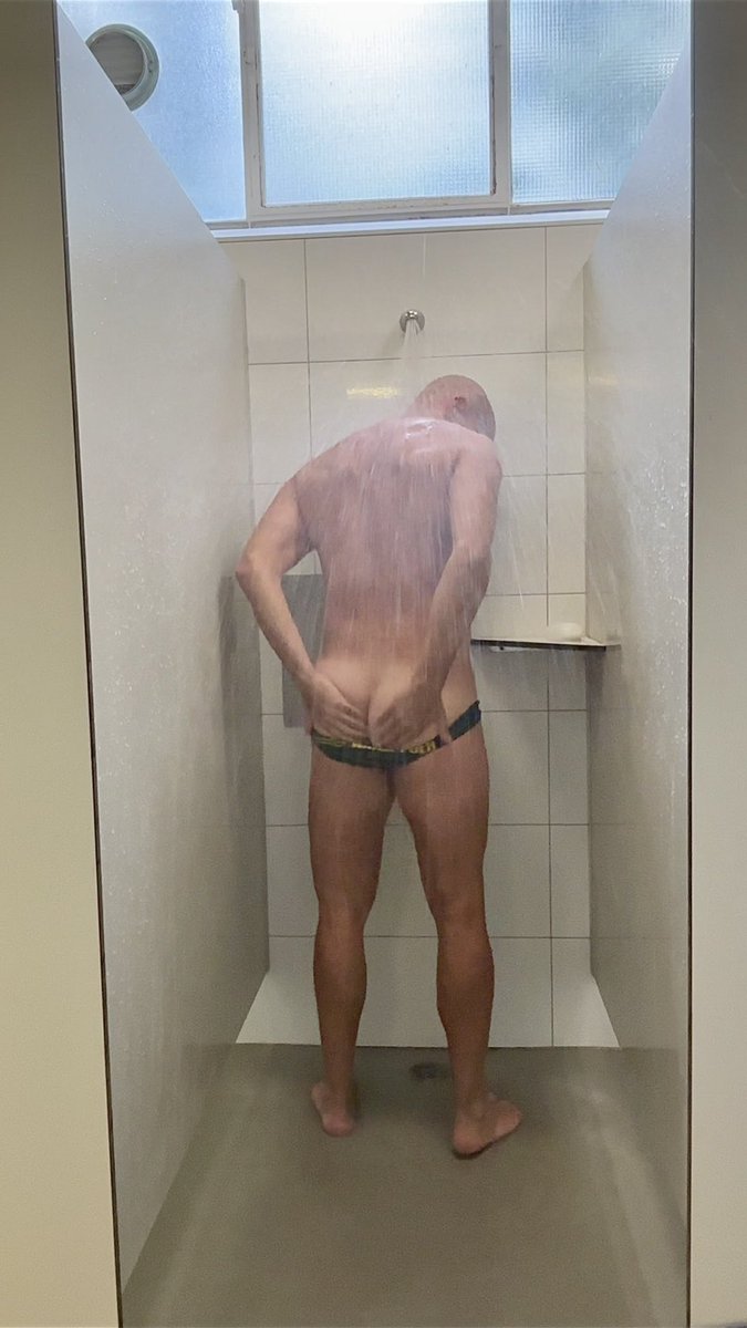 boxingaussie's tweet photo. Horny af for some hot shower sex 😈 🍑🍆 #changeroom #lockerroom #gymshower #cruising #publicnudity #gymcruising https://t.co/YOzujOOCxQ