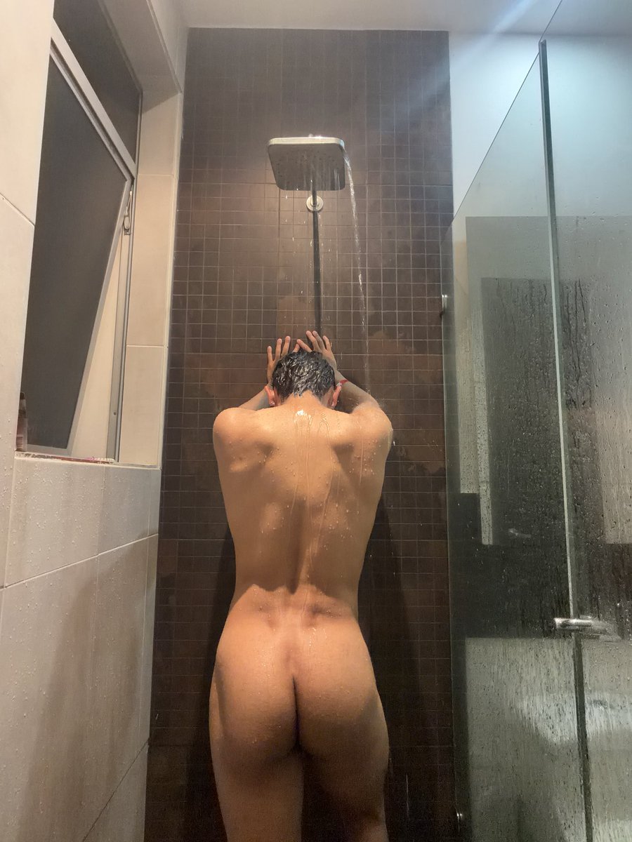 passumisbgt's tweet photo. @AngelsNPCo 😇 #MEGAORGÍA #JUNIOR 🐣🐥 
⏰ 8pm - 5am

Quiero ganar doy ��💦

La Mega 🍑🍆💦💦 para menores igual de 30a.

🏰 Cr. 13 No. 64 - 55 - Btá
Afiliados: Tocar al llegar.  ✊
Cupos: 300
Open Bar🍸🍹
Condones, buffet 🍣, Lub ⭕️💦

Trae a tus amigos sexy.

📱 +573504536969 https://t.co/nMWOa3nFVg