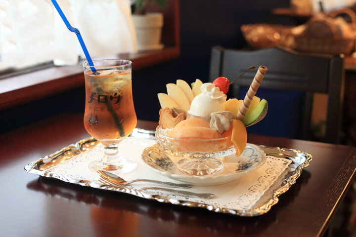 cotrip_twi's tweet photo. 紅茶インストラクターがはじめた、和紅茶専門のカフェ「和紅茶喫茶メロウ」。
和紅茶をアレンジしたスイーツやドリンクもいろいろあります。

詳しくはこちら⇒https://t.co/6M4q0VeY3q https://t.co/vekfByAtAO