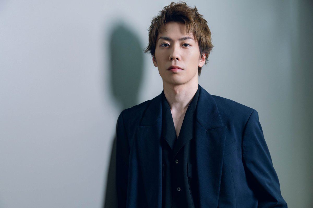 spice_stage's tweet photo. ＼インタビュー／
早乙女友貴×柚香光が語る『髑髏城の七人 LAST STAND』――「一番強い極楽太夫になるんじゃないか」「とんでもないものがほとばしる」
@SHINKANSENtopic　@SHINKANSENinfo https://t.co/qt5k8hHKQu https://t.co/iH0cozO9j8