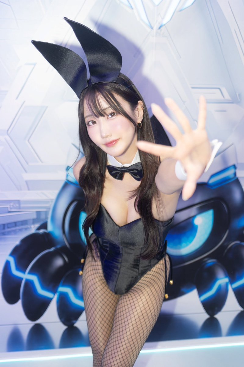 yuuboo_hazuki11's tweet photo. お昼ぼー❤︎

何食べた？

#bunnygirl #TGS #東京ゲームショウ #cosplay https://t.co/o8FBfKq1k7
