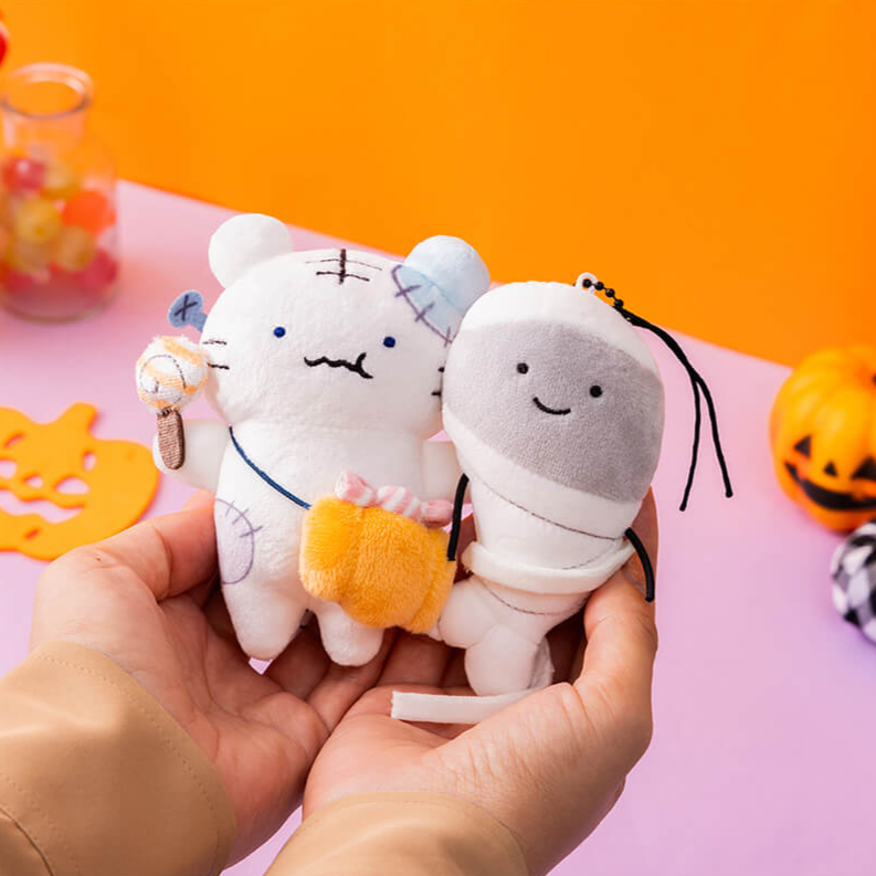 toraebistore's tweet photo. ／
Trick or Treat🎃🍭
＼
商品をチェック
👉https://t.co/ijnUbaIN3D

#とらえびストア 限定ノベルテイ🎁
3,300円(税込)以上のお買上げで
#ハロウィン なアクリルスタンドもらえます🦇

#ホワイトタイガーとブラックタイガー https://t.co/5R4dkAn29v