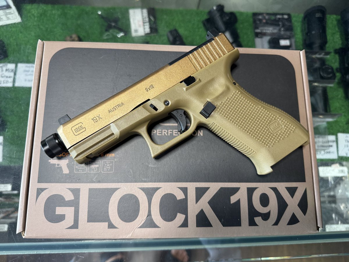 BBSABAGE's tweet photo. 【再入荷】
スタッフも愛用!
BATON G19X CO2GBBが再入荷しました🔥
12g CO2ボンベが使える、グロックのCO2ガスブローバック!
グロック好きの方も、CO2ハンドガンが気になっている方も、ぜひ候補にどうぞ👀
店頭でのご相談もお気軽に!
商品はこちら👇
https://t.co/QlfgdCZZ41
#BATON #G19X #ブラックバーン新潟