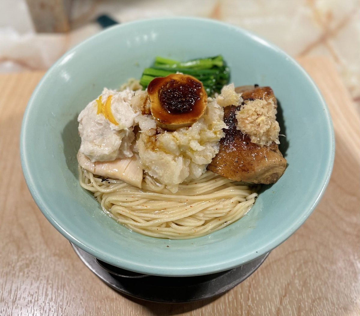 improvramen's tweet photo. 【中野ラーメン祭SPメニュー追加情報】

Premium和え玉4種1000円🏄️🦆🐉🥩

鳴神＆improv.２種混合フュージョン麺を用いたSP和え玉を時間割で4種類提供します！詳細は当日解禁㊙️
専用レーンを設けますのでそちらにてご注文ください。
おつりが無いため現金1000円をご用意していただけると助かります🙏 https://t.co/af4OZefBUl