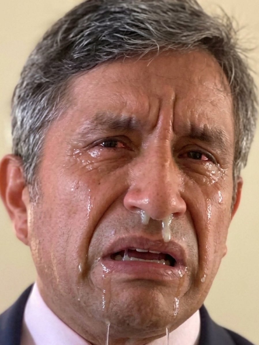 RichardWrive's tweet photo. @H_Abanto No lo hagas llorar Humberto 🤣😂😂 https://t.co/iDuJfPNYFx