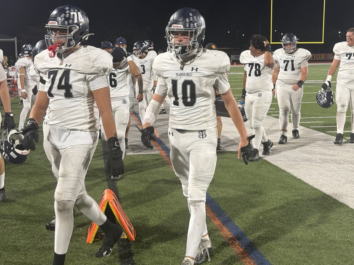 FernandoMDonado's tweet photo. HT ElMo leads TH 10-7
@OCSportsZone 2026 🏈 #FNL #WeekFIVE @THHSMustangs 🩶💙🆚 @elmodenafb ❤️💛 from Fred Kelly Stadium.
Coverage coming on our FREE website https://t.co/fNSrRvzDg7
@TimBurtIrvine @ElMoAthletics @TrabucoHillsAD
📸©️: @FernandoMDonado, For OC Sports Zone https://t.co/ZDGcqGaEvQ