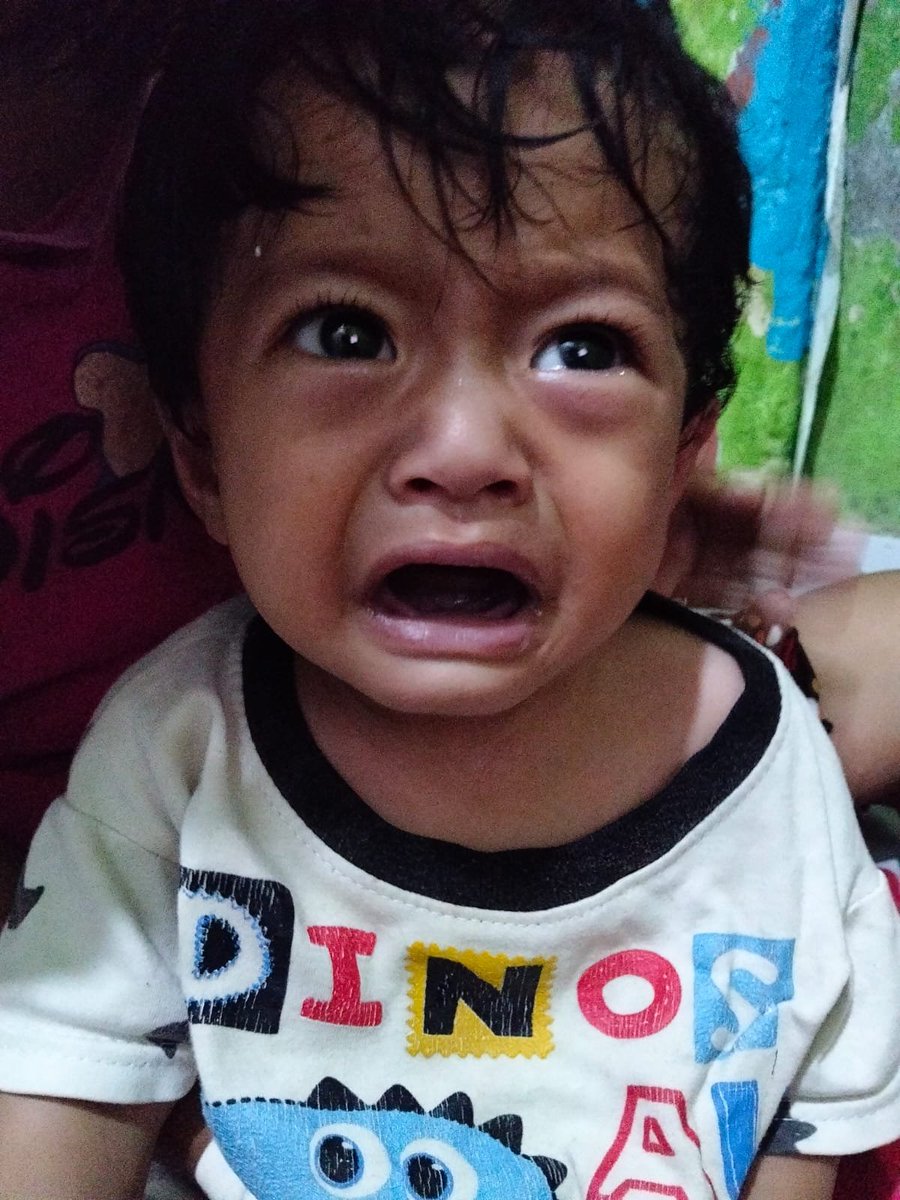 keonhokfcc's tweet photo. JIKA PEMERINTAH TIDAK DAPAT MEMBANTU KAMI 
MAKA KAMI  HANYA MEMINTA PADA TUHAN
SEGERAKANLAH HUJAN
ANAK SAYA SUDAH KESULITAN BERNAFAS
SAYA HANYA RAKYAT KECIL
APA YANG DUDUK DI GEDUNG SANA BISA MELIHAT KAMI YANG  DIBAWAH INI https://t.co/LjvPeMUUCz