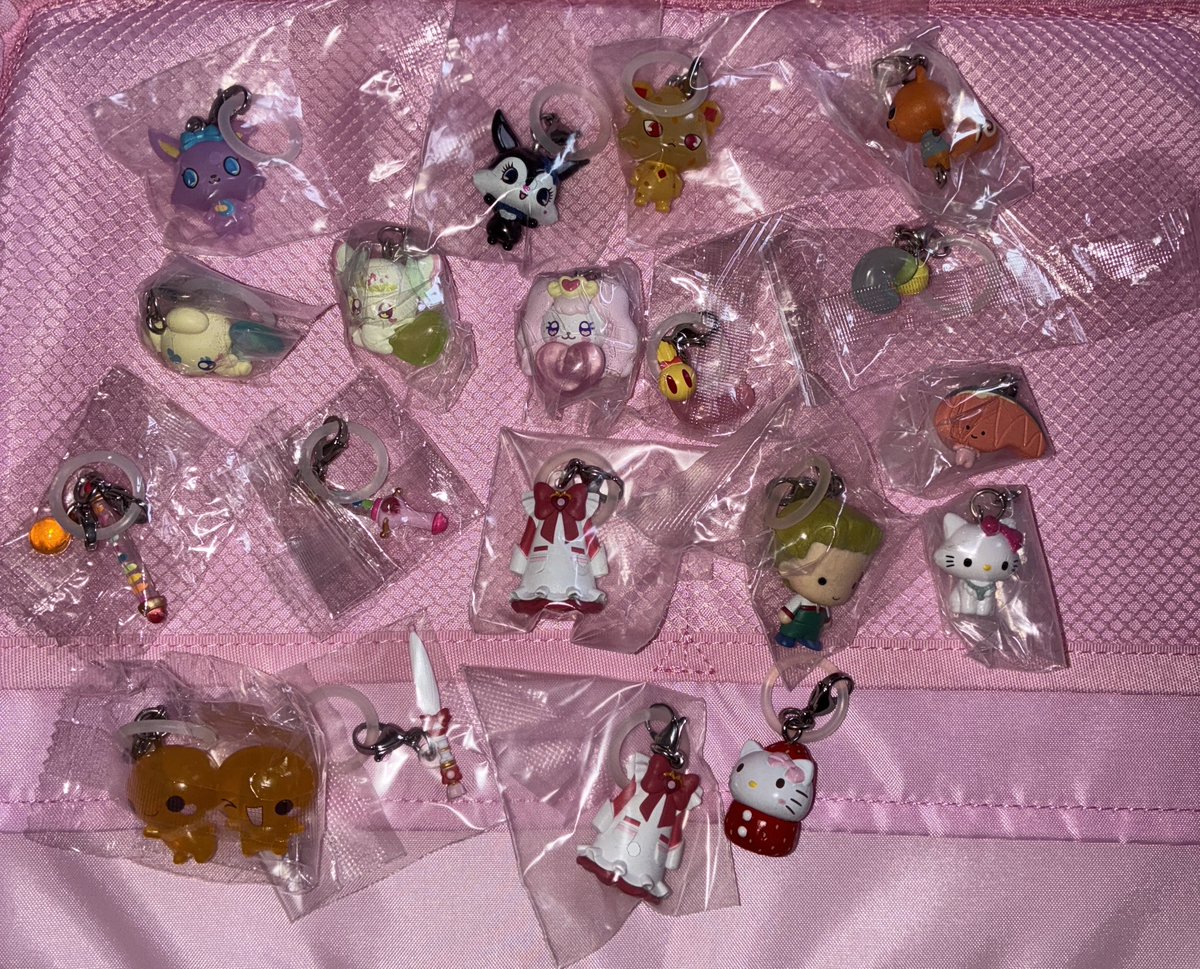 white_moon00's tweet photo. めじるしアクセサリー　交換譲渡買取

譲　サンリオ、プリキュア、ハンターハンター、ニャッキ、ナージャ、ジュエルペット、おジャ魔女どれみなど

求　定価＋送料

ヤフフリ可。
抱き合せなし。
まとめて優先。 https://t.co/H8Bosdix9W