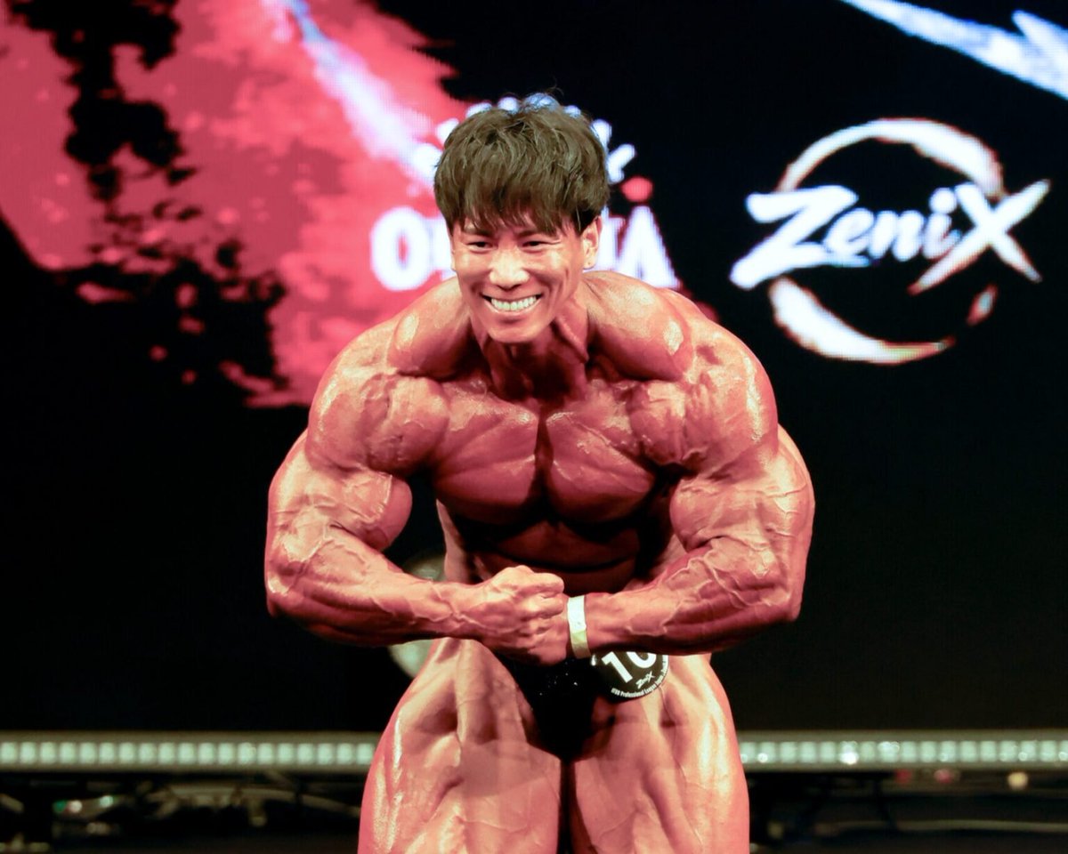 VITUPofficial's tweet photo. 横川尚隆のミスターオリンピア初挑戦はTOP8で終える ボディビル212初出場で快挙 日本人ボディビルダーの新たな歴史の一歩(VITUP!)
#Yahooニュース
▶https://t.co/NMojQ0Nz6x https://t.co/a4aQxseVuA