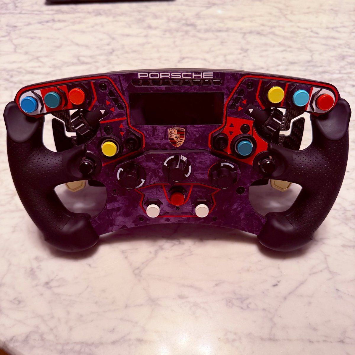 TED_981GT4's tweet photo. #FANATEC 
#PORSCHE https://t.co/0opW0lyVI7