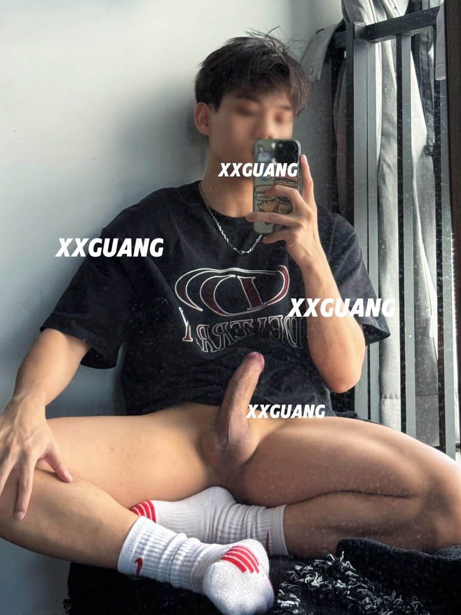 yrjo8o's tweet photo. DY网红一光
26个短视频粗口飞机撸射
一部长一个多小时的合集
25r送79张图集 https://t.co/JQVNgHQQXu