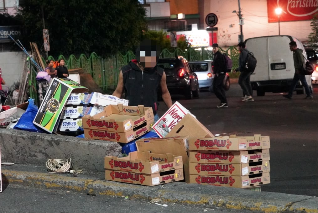 mauriciotabe's tweet photo. ¡Tirar basura en la calle sí tiene consecuencias!

En Tacubaya y en todas las colonias de Miguel Hidalgo seguimos vigilando para mantener nuestras calles limpias y ordenadas.

Mejor no te arriesgues a que te remitan al Juez Cívico.👀

👀SI VES ALGO, DÍ ALGO‼️ 
☎️ 55 5278 4310 
📲 WA: 55 4608 1883