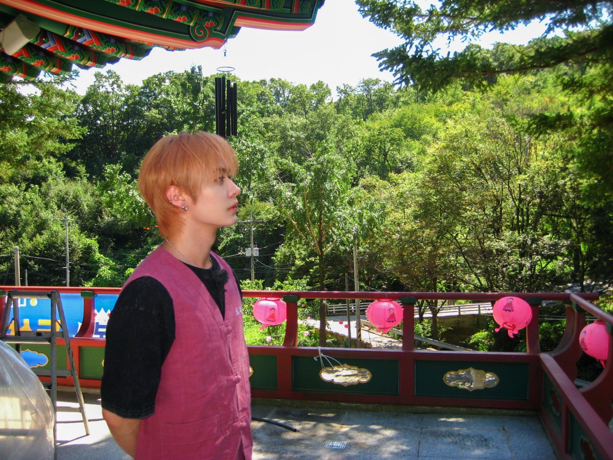 Stray_Kids's tweet photo. [SKZ BEHIND📸]

냥무아미타불🙏

#StrayKids #스트레이키즈
#리노 #LeeKnow
#kNOw맘대로 #ThekNOwWay
#YouMakeStrayKidsStay https://t.co/WkFsqtvKyf