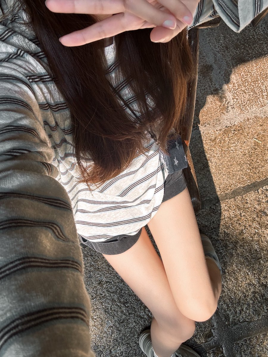 yuri_Qi71's tweet photo. 嗨 好久不见 https://t.co/SveHV4NrYq